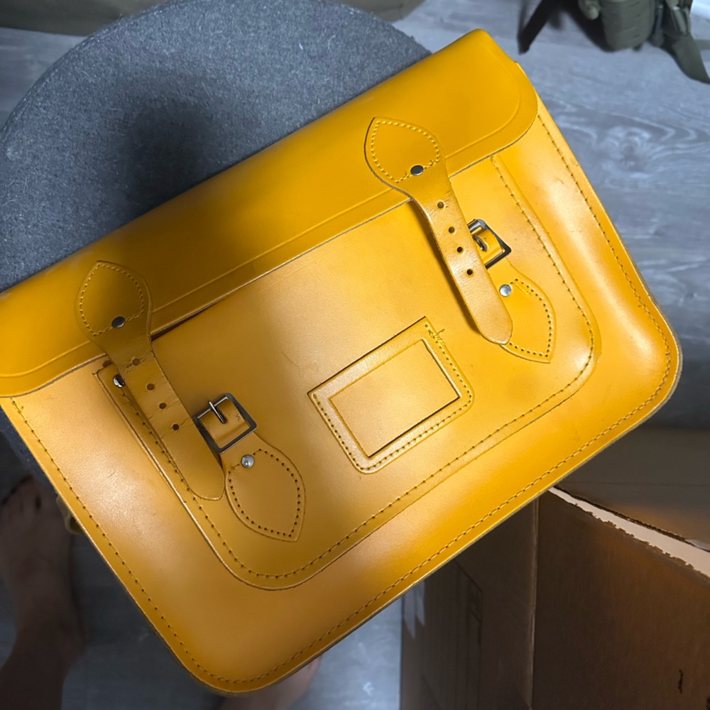 Cambridge satchel, Yellow Leather